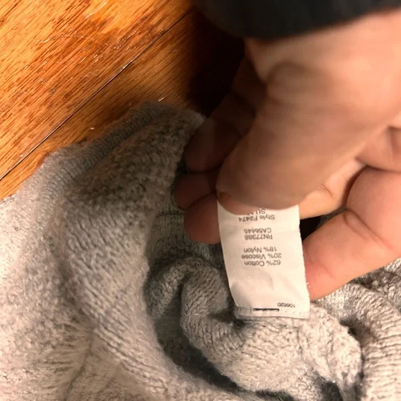 Madewell Soft Gray Knit Sleeveless Sweater, size large - Picture 9 of 10